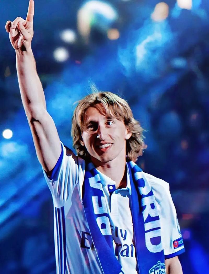 重排NBA历史5大球星，科比落选 魔术师垫底 詹姆斯屈居第2